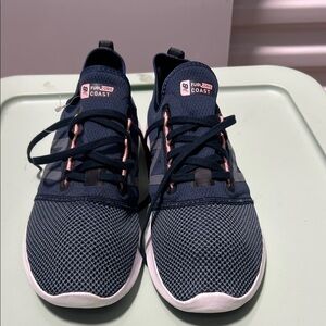 New Balance Navy and Black Athletic Shoes